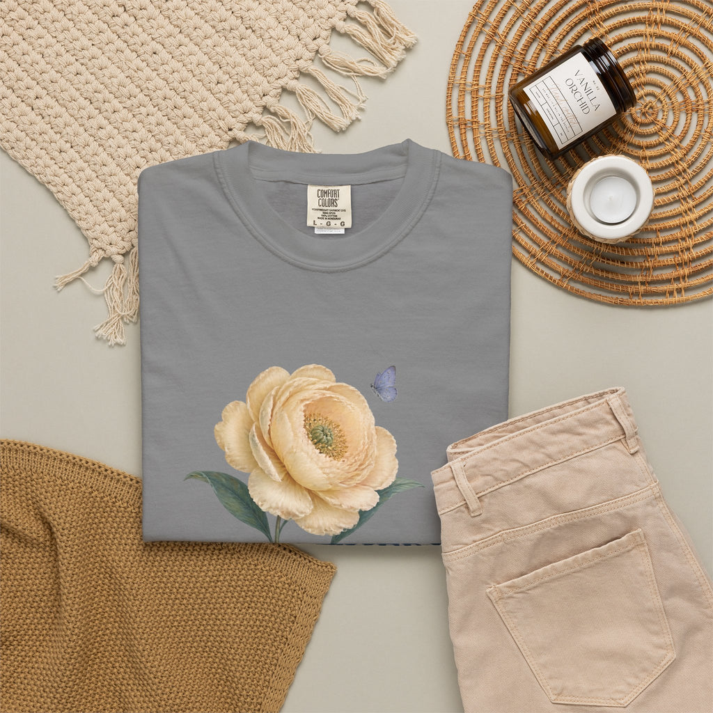 Unbothered Looks Good On Me. | Graphic T-Shirt