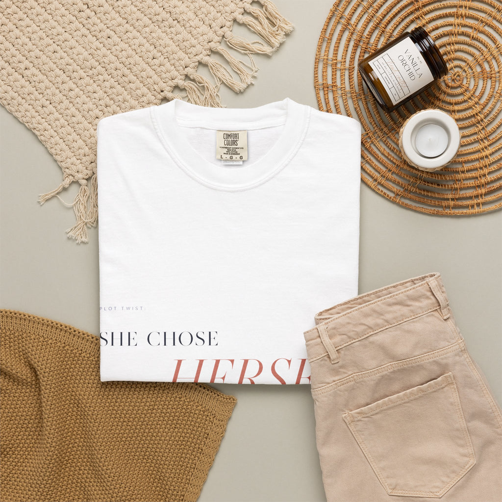 Plot Twist: She Chose Herself. | Graphic T-Shirt