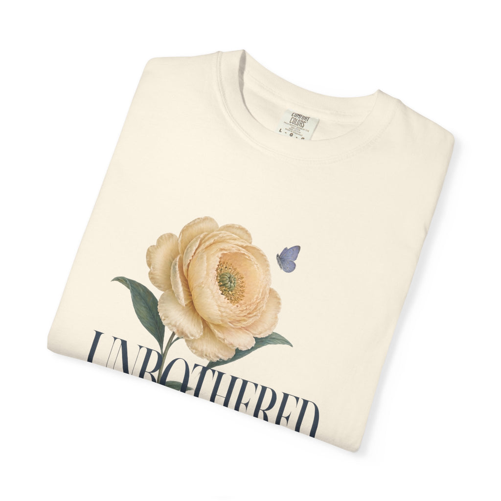 Unbothered Looks Good On Me. | Graphic T-Shirt