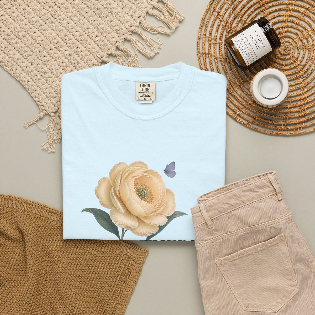 Unbothered Looks Good On Me. | Graphic T-Shirt